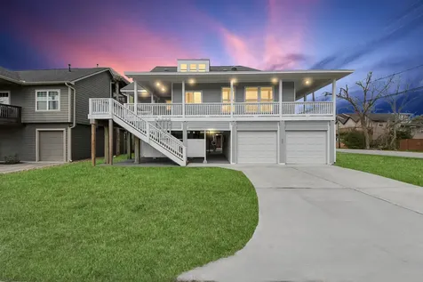 710 Kipp Avenue Kemah TX 77565