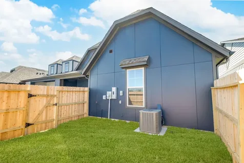 407 Legacy Point A Sealy TX 77474