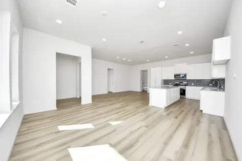 407 Legacy Point A Sealy TX 77474