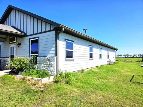 928 County Road 316 Louise TX 77455