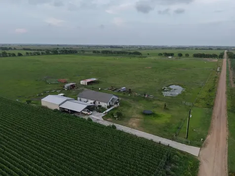 928 County Road 316 Louise TX 77455