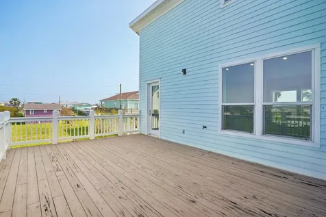 2115 Seahorse Lane Port Bolivar TX 77650