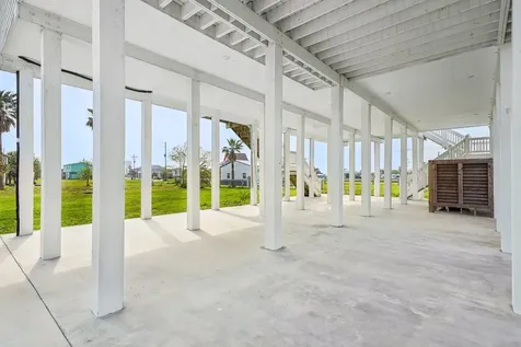 2115 Seahorse Lane Port Bolivar TX 77650