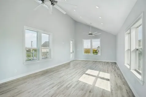 2115 Seahorse Lane Port Bolivar TX 77650