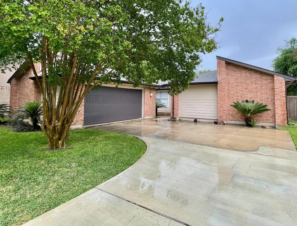 2126 Collingsfield Drive Sugar Land TX 77478