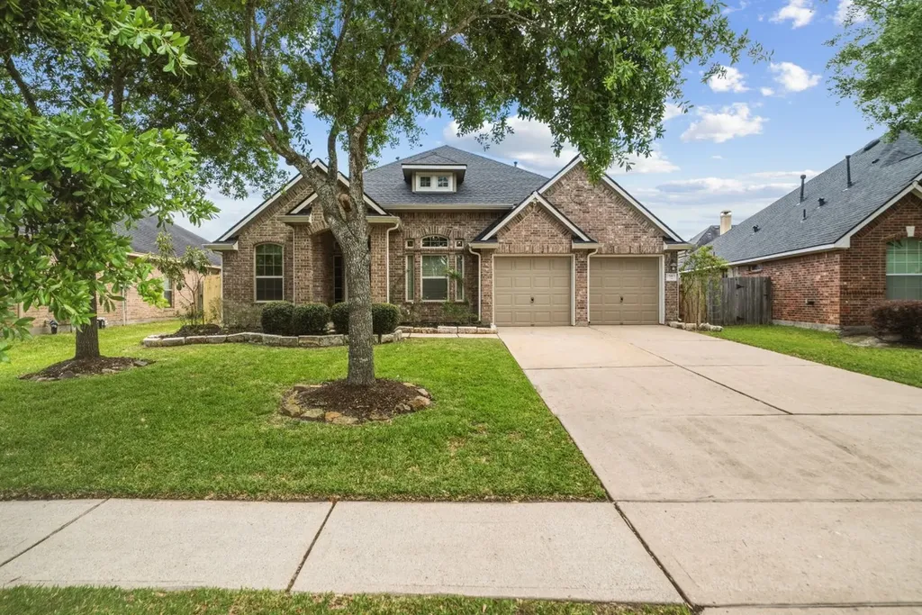 15919 Walnut Shores Drive Houston TX 77044