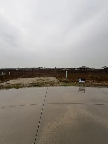 1301 Road 57211 Cleveland TX 77327