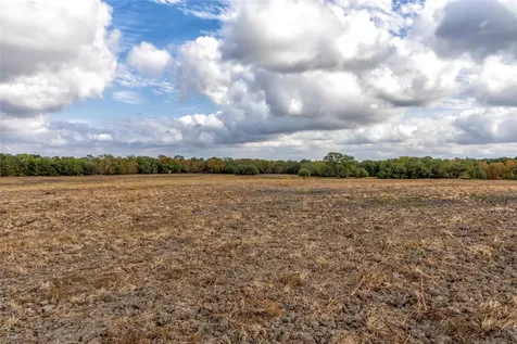 1250 Ladewig Lane Flatonia TX 78956