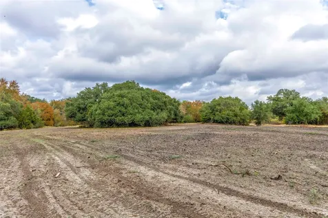 1250 Ladewig Lane Flatonia TX 78956