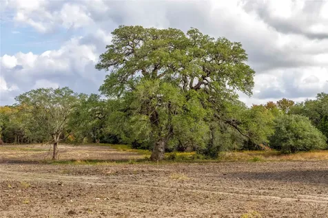 1250 Ladewig Lane Flatonia TX 78956