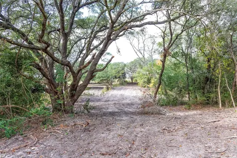 1250 Ladewig Lane Flatonia TX 78956