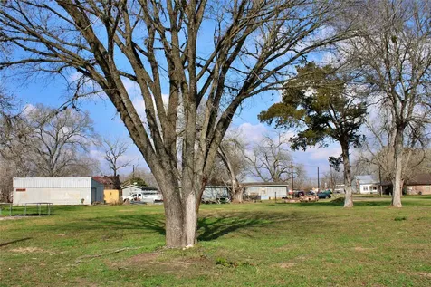 638 Prairie Street Columbus TX 78934