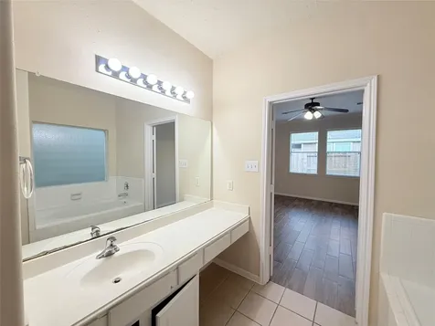 6346 Wilshire Ridge Houston TX 77040
