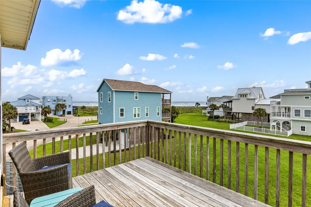 4114 Courageous Lane Galveston TX 77554