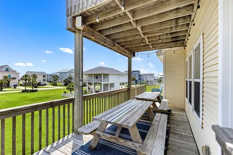 4114 Courageous Lane Galveston TX 77554