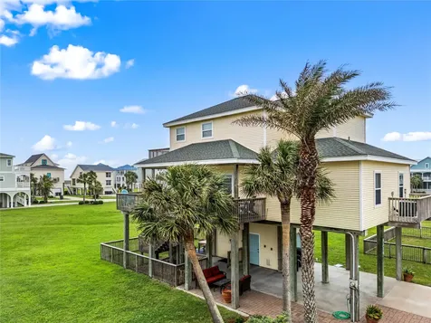 4114 Courageous Lane Galveston TX 77554