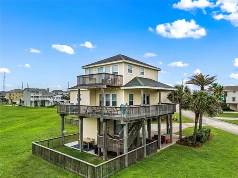 4114 Courageous Lane Galveston TX 77554