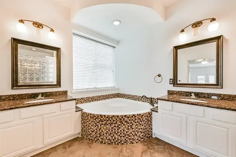 3304 Autumn Forest Drive Pearland TX 77584
