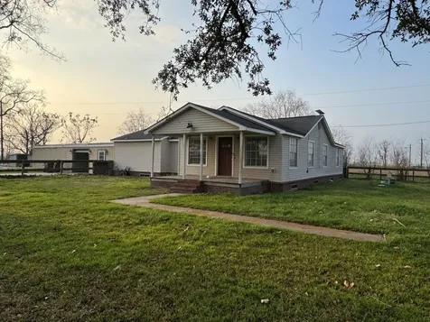 13939 N State Highway 71 El Campo TX 77437