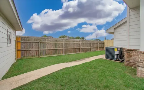 13803 Purplemartin Street Houston TX 77083