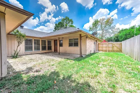 1922 Arcadia Drive Sugar Land TX 77498
