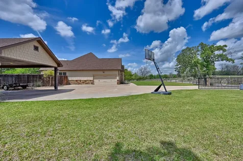 2245 Strangmeier Road Brenham TX 77833