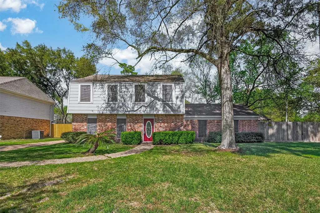 2239 Parkdale Drive Houston TX 77339