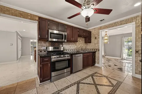2239 Parkdale Drive Houston TX 77339