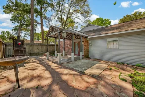 2239 Parkdale Drive Houston TX 77339