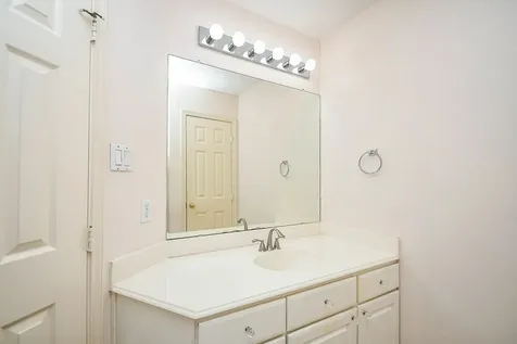 2710 Grants Lake Boulevard K4 Sugar Land TX 77479