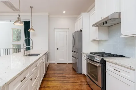 225 Knox Street Houston TX 77007