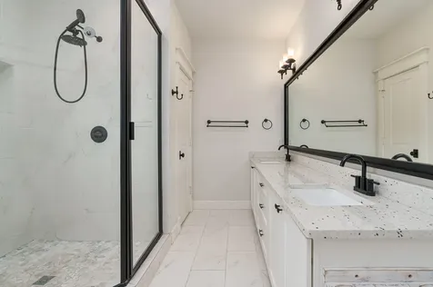 225 Knox Street Houston TX 77007