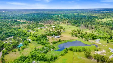 48 Nelwyn Drive Huntsville TX 77320