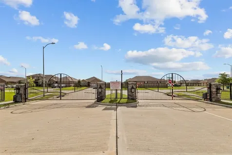 9715 Blue Sapphire Drive Rosharon TX 77583