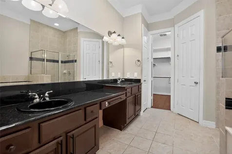 11638 Royal Oaks View Houston TX 77082