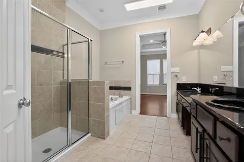11638 Royal Oaks View Houston TX 77082