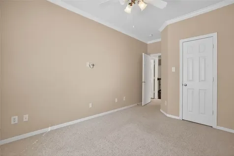 11638 Royal Oaks View Houston TX 77082