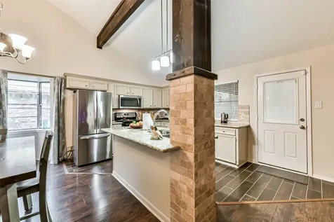 2313 E Clare Street Deer Park TX 77536
