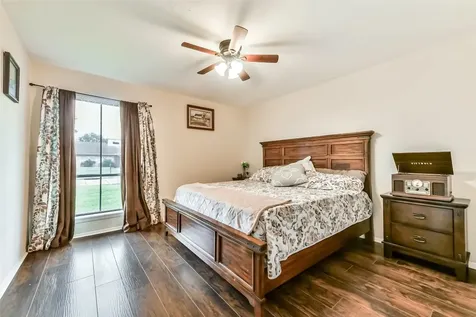 2313 E Clare Street Deer Park TX 77536