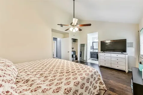 2313 E Clare Street Deer Park TX 77536