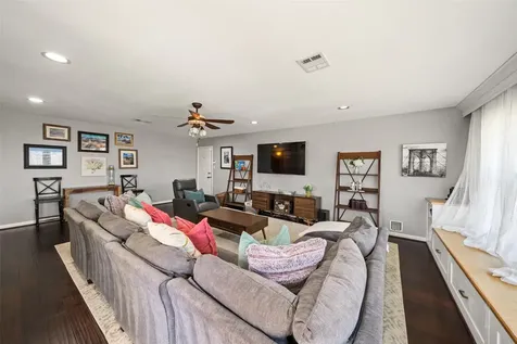 5818 Verdome Lane Houston TX 77092