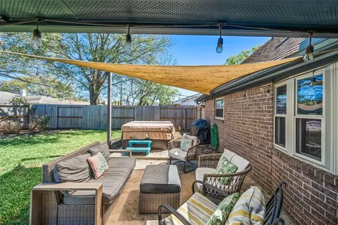 5818 Verdome Lane Houston TX 77092