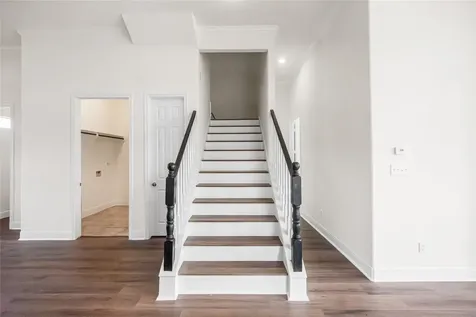 6413 N Ridgecrest Drive Hitchcock TX 77563