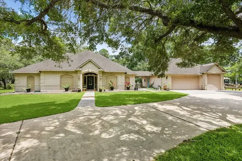 4803 County Road 197 Alvin TX 77511