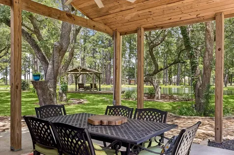 4803 County Road 197 Alvin TX 77511