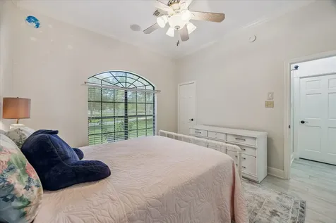 4803 County Road 197 Alvin TX 77511