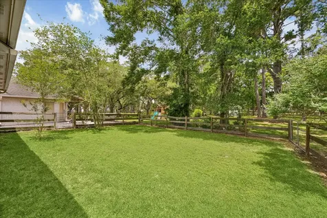 4803 County Road 197 Alvin TX 77511