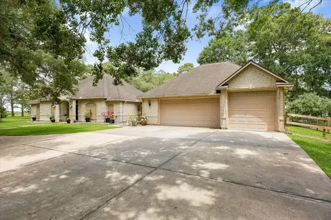 4803 County Road 197 Alvin TX 77511