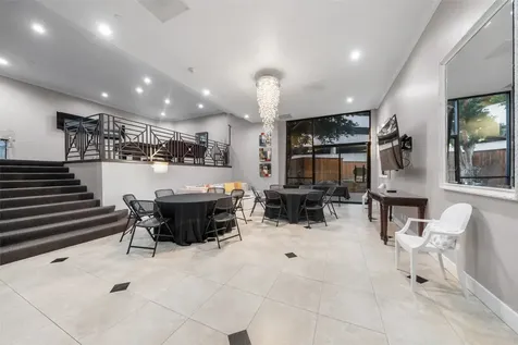 3350 Mccue Road 1401 Houston TX 77056