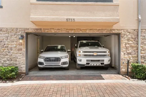5733 Kansas Street Houston TX 77007